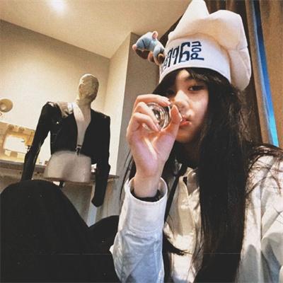 锁锁美同学@提不起劲