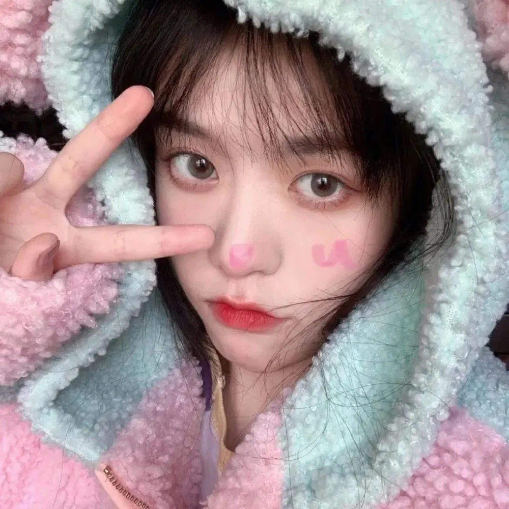 一个叫阿宝的男孩